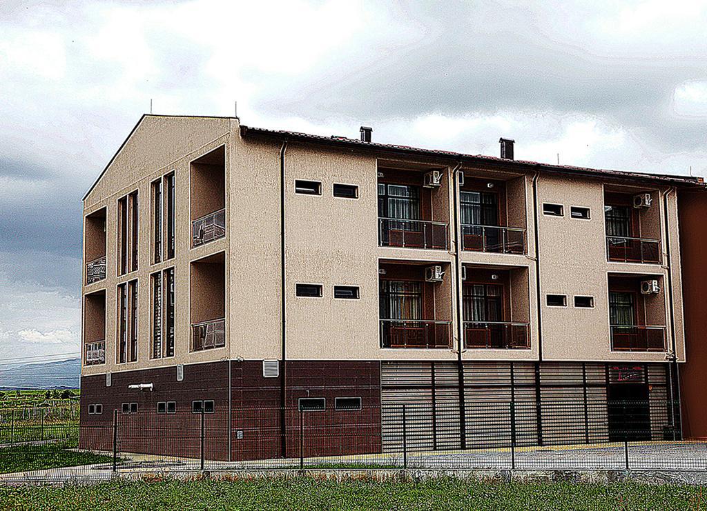 Incanto Family Hotel Sevlievo Exterior photo